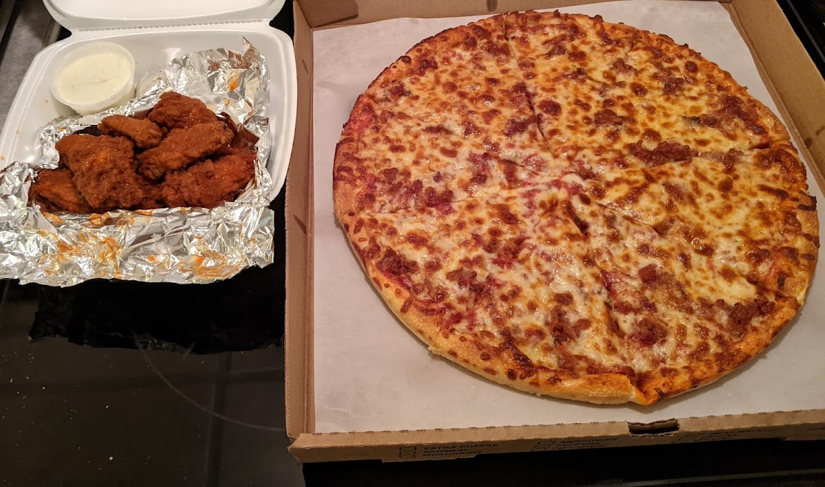 Village House Of Roast Beef & Pizza-7